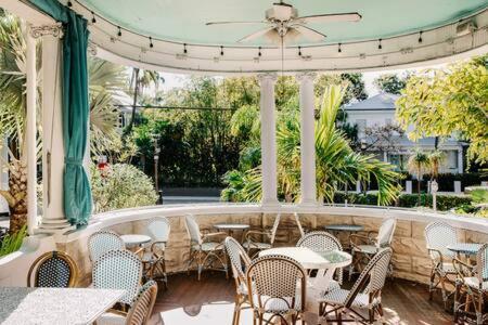 Deluxe Queen At The Curry Mansion - Parking & Heated Pool! Gasthof Key West